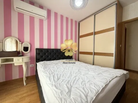 Rent, two bedroom apartment, 95m², City Kvart, Podgorica - image 12