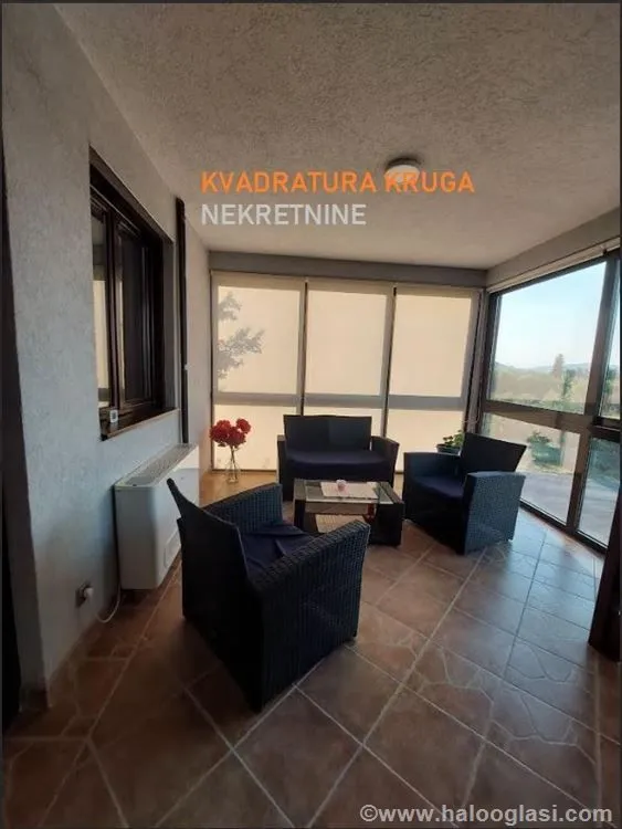 Sale, house, 325m², Sopot, Beograd
