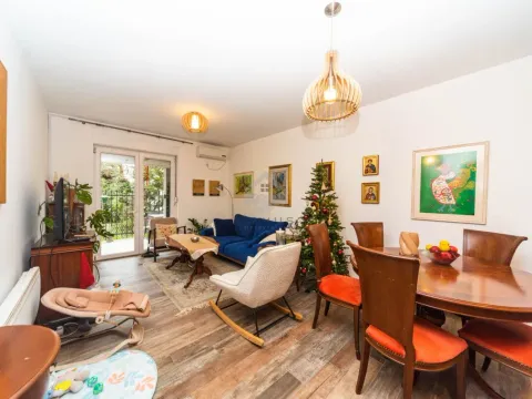 Prodaja, dvosoban stan, 65m², Vezirov Most, Podgorica - image 2