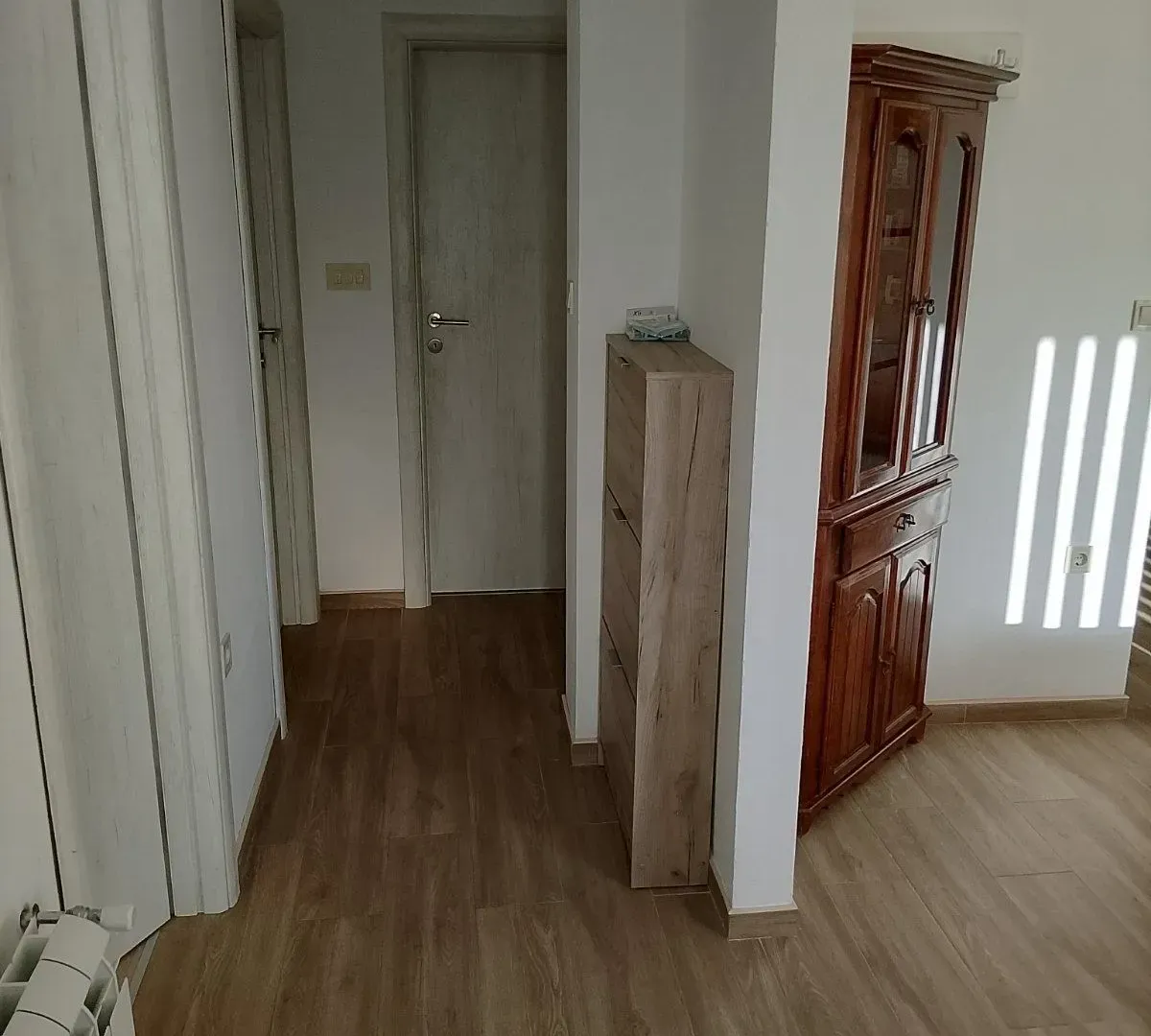 Izdavanje, dvosoban stan, 60m², Zelenika, Herceg Novi