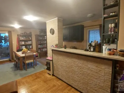 Sale, two bedroom apartment, 89m², Centar, Budva - image 10