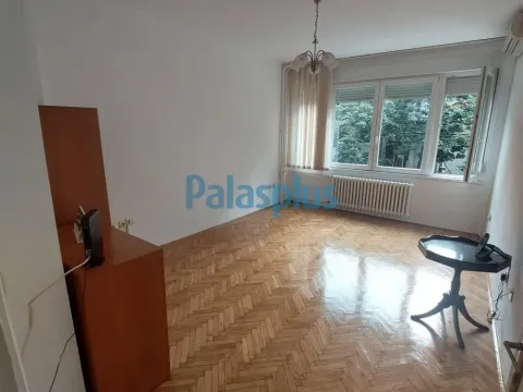 Izdavanje, dvosoban stan, 64m², Vračar Centar, Vračar Sve Podlokacije - image 6