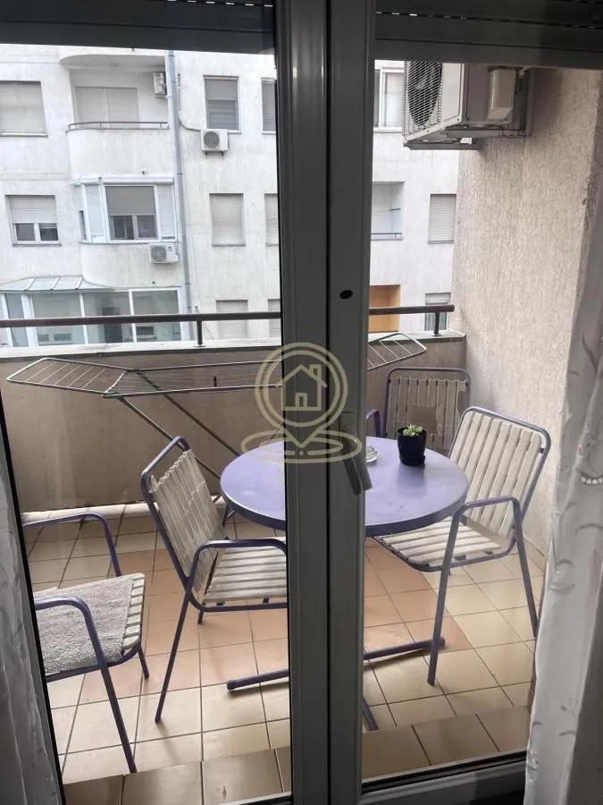 Izdavanje, dvosoban stan, 58m², Grbavica, Novi Sad Sve Podlokacije