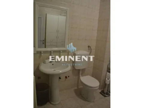 Izdavanje, četvorosoban stan, 110m², Savski Venac, Beograd - image 14