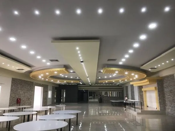 Sale, office space, 1000m², Zrenjanin, Srbija