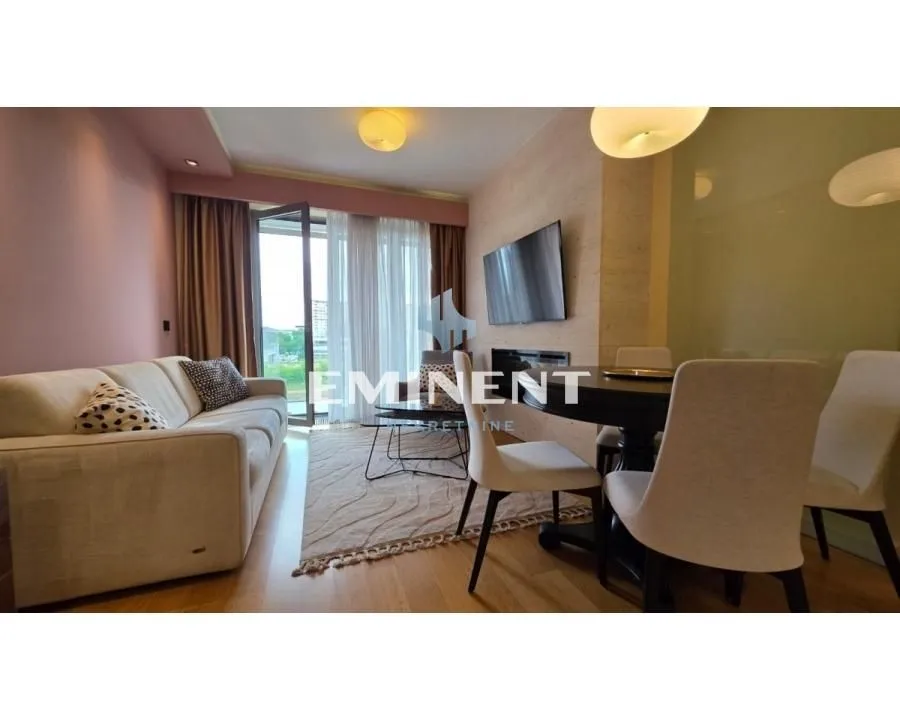 Izdavanje, dvosoban stan, 51m², Novi Beograd Blok 65, Novi Beograd Sve Podlokacije