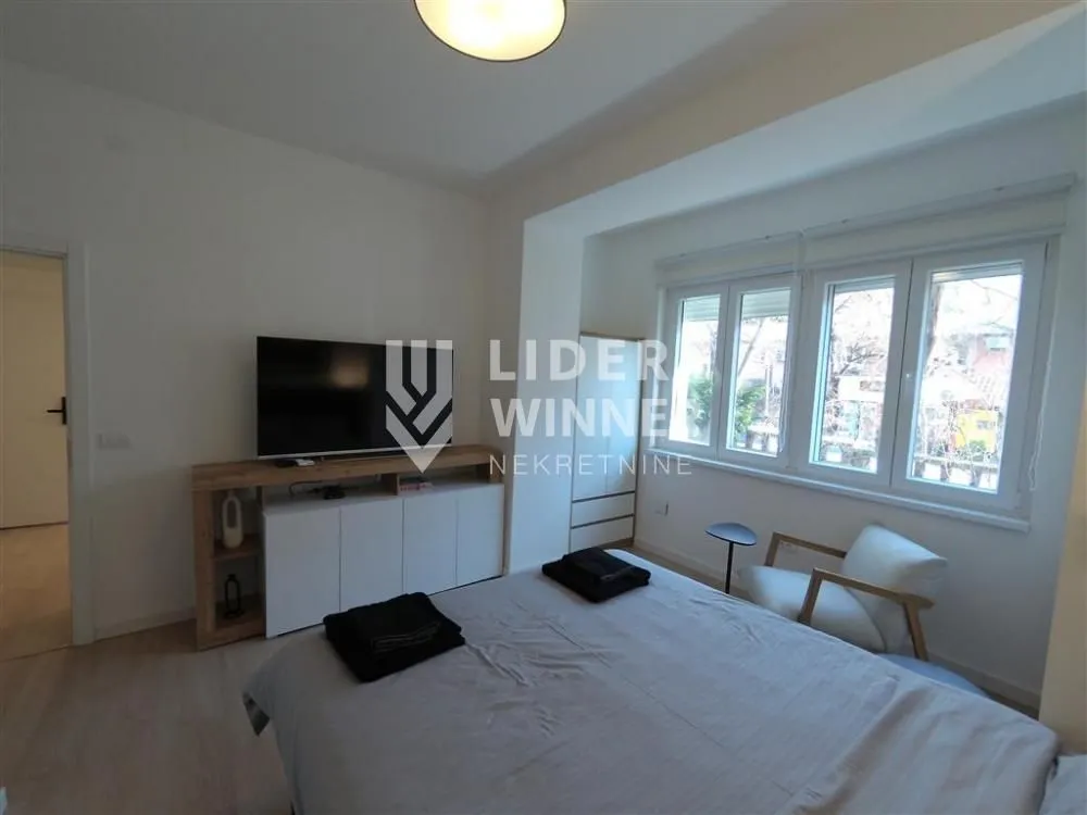 Sale, three bedroom apartment, 68m², Savski Venac, Beograd
