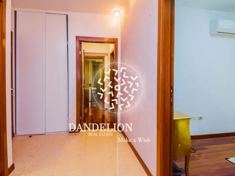 Izdavanje, četvorosoban stan, 130m², Centar, Podgorica - image 18