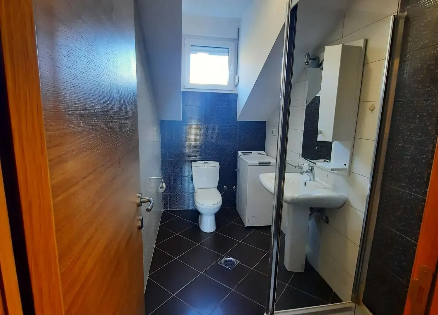 Prodaja, trosoban stan, 62m², Centar, Cetinje
