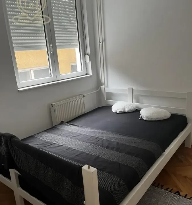 Izdavanje, jednosoban stan, 40m², Centar, Novi Sad