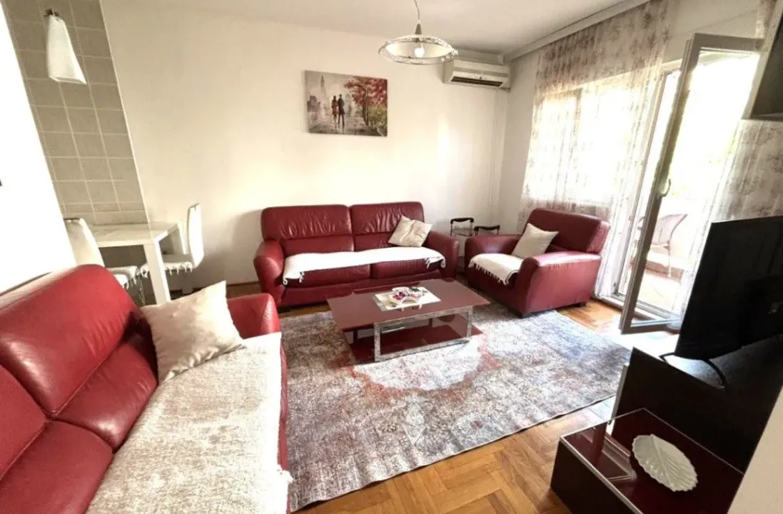 Izdavanje, dvosoban stan, 65m², Preko Morače, Podgorica
