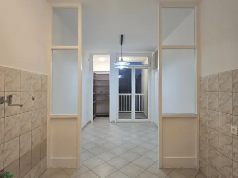 Izdavanje, dvosoban stan, 65m², Autobuska stanica, Podgorica - image 13