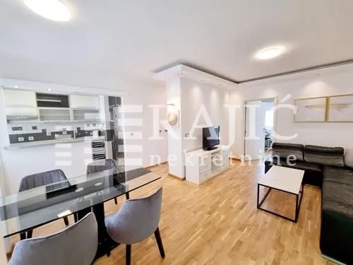 Rent, three bedroom apartment, 62m², Novi Beograd Sve Podlokacije, Beograd