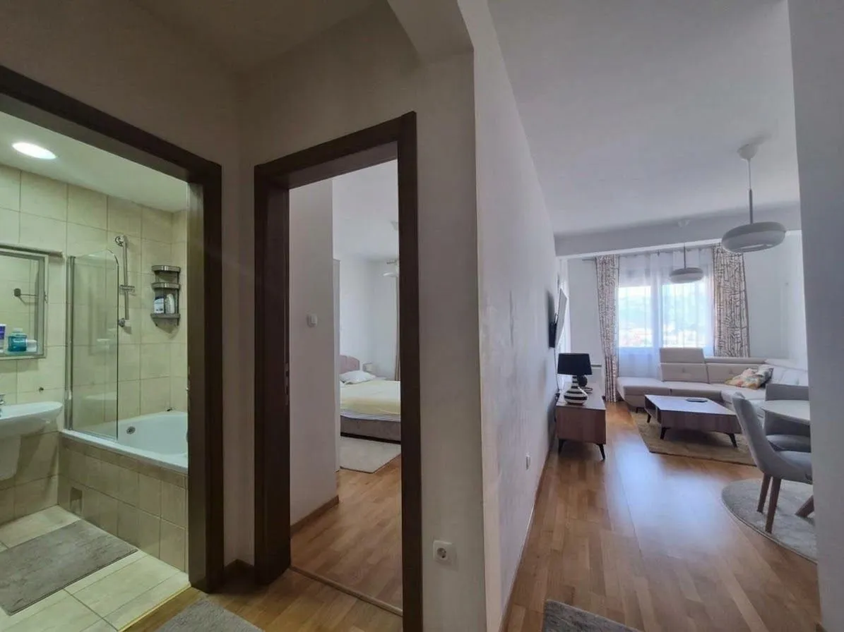 Rent, one bedroom apartment, 50m², Rozino, Budva
