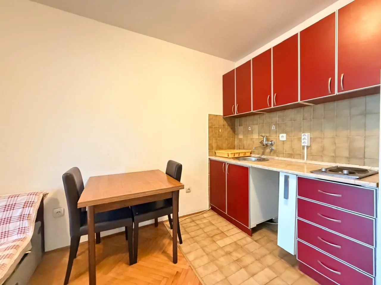 Prodaja, jednosoban stan, 32m², Velji Vinogradi, Budva