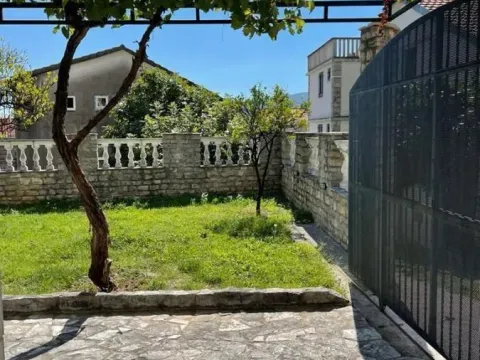Prodaja, kuća, 350m², Baošići, Herceg Novi - image 10