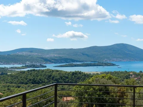 Izdavanje, kuća, 200m², Kavač, Kotor - image 14