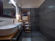 Rent, house, 200m², Zagora, Kotor - image 24