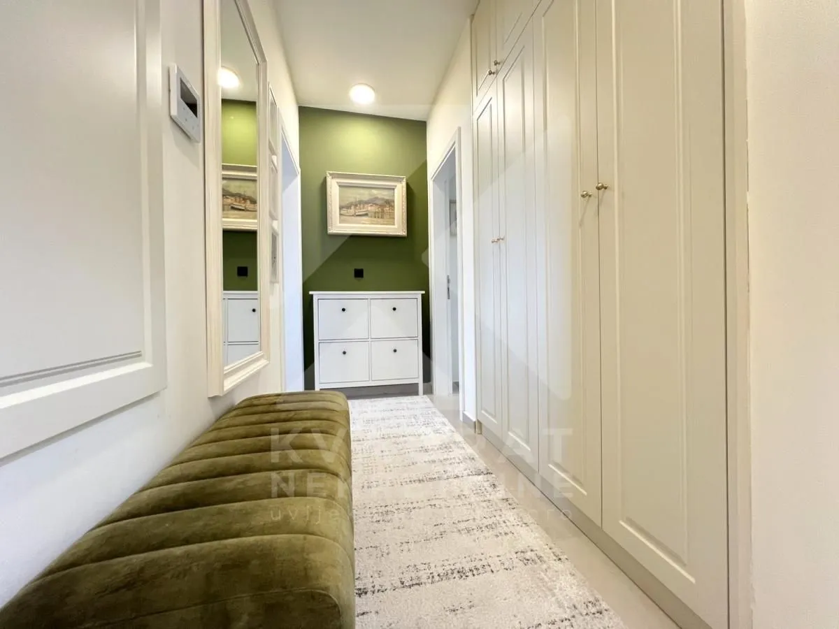 Prodaja, dvosoban stan, 64m², Gorica C, Podgorica