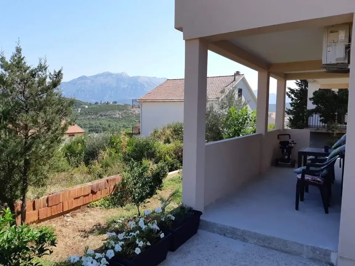Prodaja, kuća, 130m², Tivat, Crna Gora