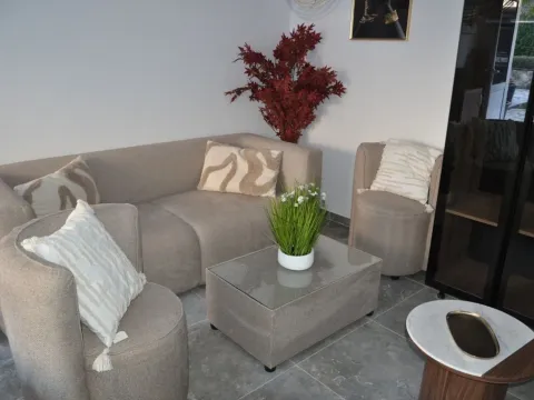 Prodaja, trosoban stan, 110m², Prčanj, Kotor - image 16