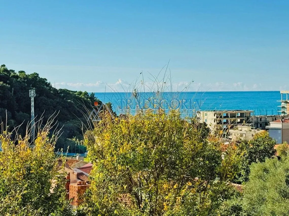 Prodaja, trosoban stan, 120m², Petrovac, Budva