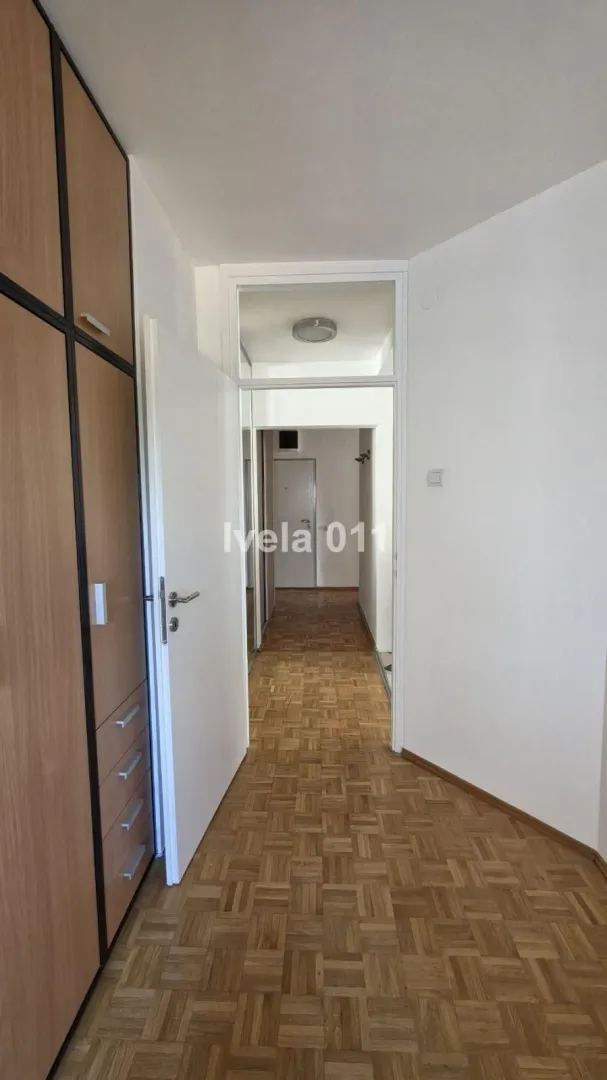 Prodaja, dvosoban stan, 68m², Novi Beograd Blok 71, Novi Beograd Sve Podlokacije