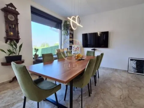 Prodaja, stan, 145m², Sremska Kamenica, Petrovaradin - image 9