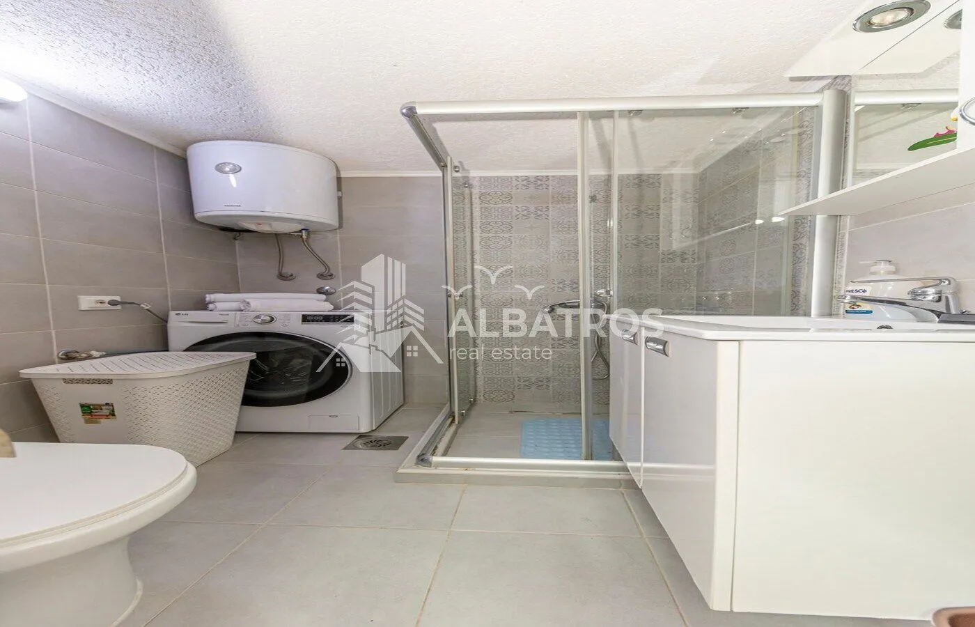 Rent, one bedroom apartment, 33m², Sutomore, Bar