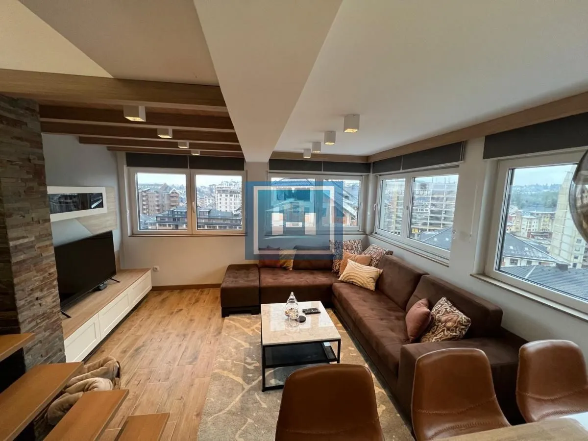Prodaja, trosoban stan, 59m², Centar, Zlatibor