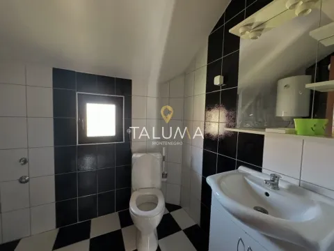 Rent, house, 85m², Zagorič, Podgorica - image 9