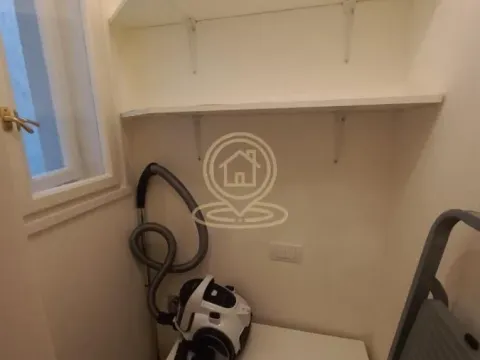 Izdavanje, trosoban stan, 70m², Stari Grad, Beograd - image 13