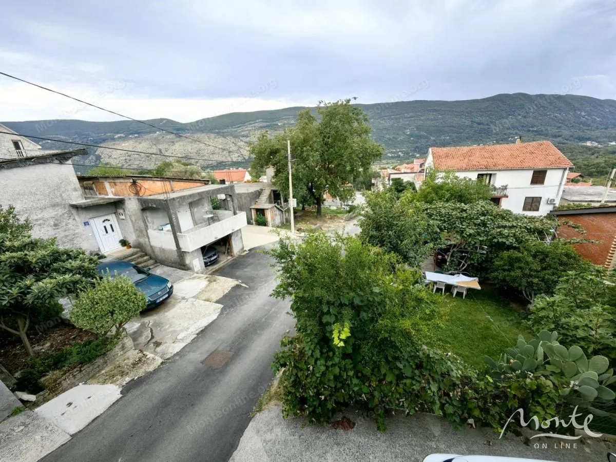 Prodaja, kuća, 180m², Trebešin, Herceg Novi
