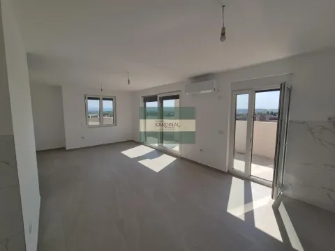 Prodaja, trosoban stan, 76m², Sarina Medja, Jagodina - image 29