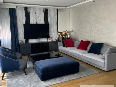 Prodaja, trosoban stan, 110m², Centar, Stara Pazova - image 8