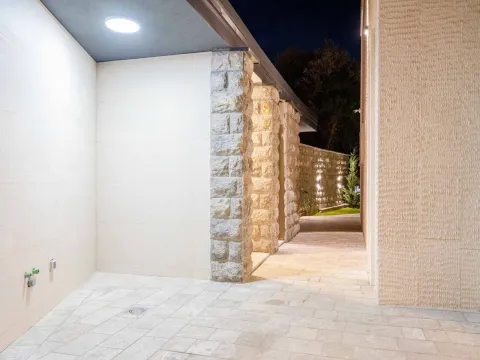 Prodaja, kuća, 240m², Kamenovo, Budva - image 14