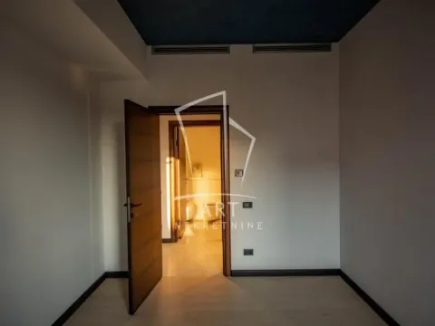 Sale, four bedroom apartment, 150m², Kalenić Pijaca, Vračar Sve Podlokacije - image 5