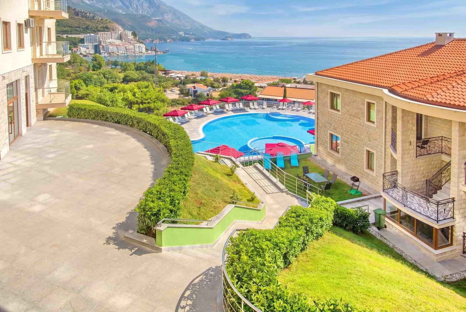 Daily-rent, two bedroom apartment, 58m², Bečići, Budva