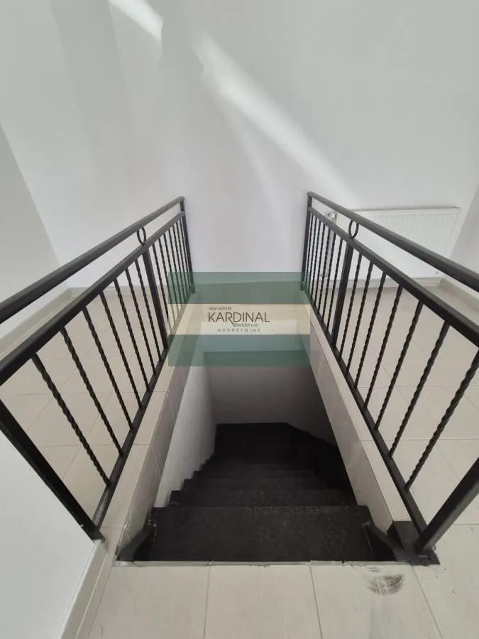 Rent, office space, 75m², Jagodina, Srbija