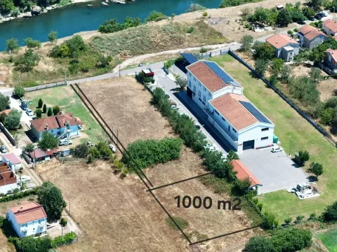 Zemljište in Donja Gorica