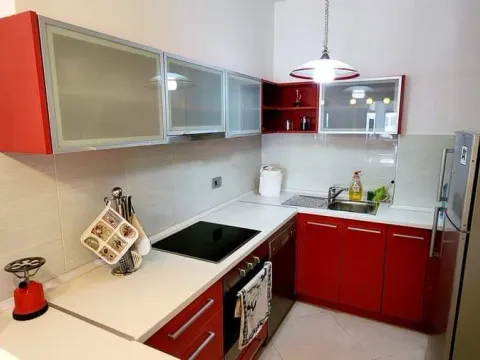 Izdavanje, trosoban stan, 103m², Centar, Budva - image 5