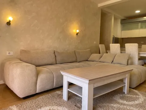 Izdavanje, jednosoban stan, 84m², Bonići, Tivat - image 4