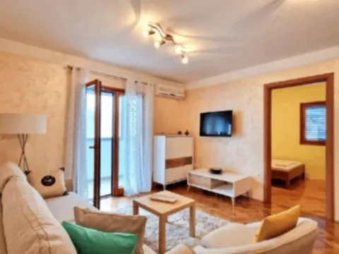 Rent, apartment, 66m², Rozino, Budva - image 4