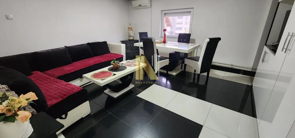 Izdavanje, trosoban stan, 80m², Petrovaradin, Novi Sad