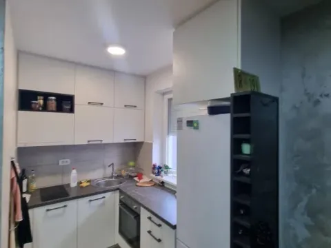 Izdavanje, dvosoban stan, 42m², Telep, Novi Sad Sve Podlokacije - image 4