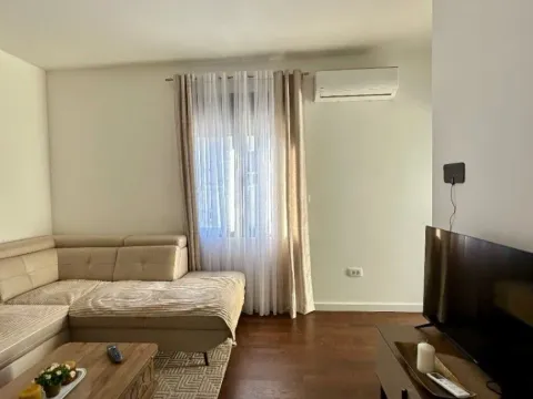 Izdavanje, jednosoban stan, 45m², City Kvart, Podgorica - image 4