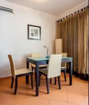 Sale, two bedroom apartment, 90m², Petrovac, Budva - image 13