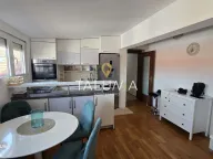 Prodaja, jednosoban stan, 41m², Blok 9, Podgorica - image 1