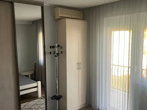 Rent, two bedroom apartment, 75m², Podgorica, Crna Gora - image 8