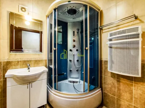 Izdavanje, trosoban stan, 162m², Gorica C, Podgorica - image 20